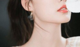 八卦媒体爆料李沁视频,李沁神秘视频曝光，背后真相引人猜测